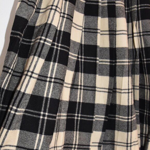 VINTAGE SCOTTISH KILT W/ CLAN MACFARLANE "THIS I'LL DEFEND" PIN - Picture 6 of 6